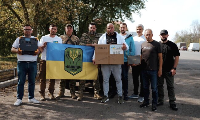 Фонд «Надежда», Валерий Дубиль, Вита Присяжнюк и Николай Томенко доставили на восток РЭБы, средства питания и связи