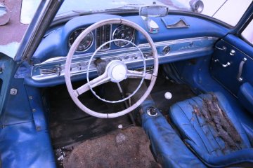 редкий родстер Mercedes-Benz 300SL 1961 года, фото: topgir.com.ua