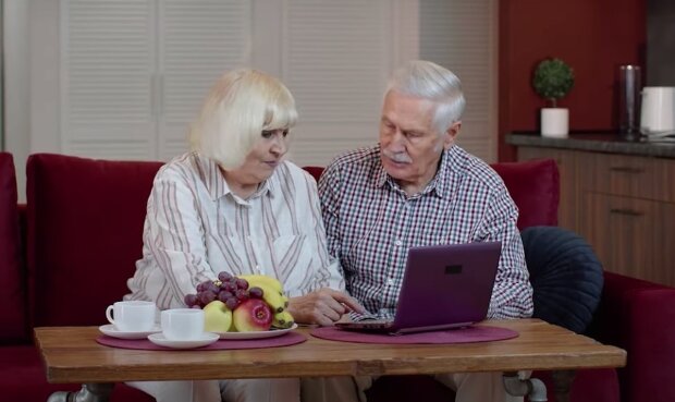 Пенсионеры. Фото: YouTube скрин