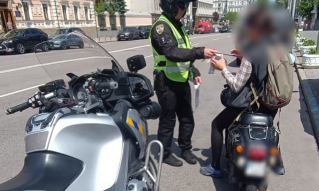 В Україні розпочався масовий вилов скутерів та мопедів - штрафи понад 40 тисяч