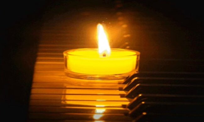 Свеча памяти. Фото: скриншот Youtube