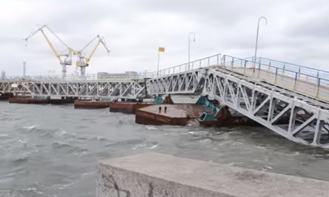 В Николаеве из-за мощнейшего ветра обрушилось часть моста. Фото: скрин youtube