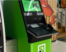 Приват24, карты, банкоматы не будут работать: ПриватБанк предупредил о полном отключении сервисов 17 января