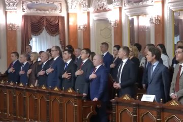 Судьям "заморозят" увеличение окладов