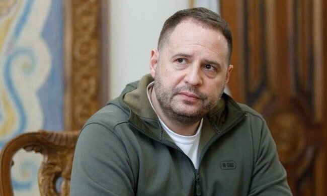 Вже почалося: у Єрмака обшуки - подробиці