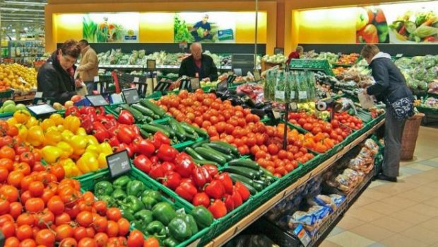 Никакой зарплаты не хватит: в Украине подскочили цены на самый популярный фрукт