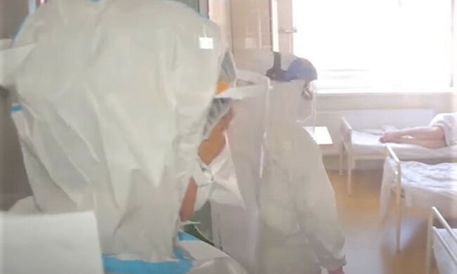 Больницы переполнены, поток "скорых" не прекращается: Одессу колотит - появилось видео