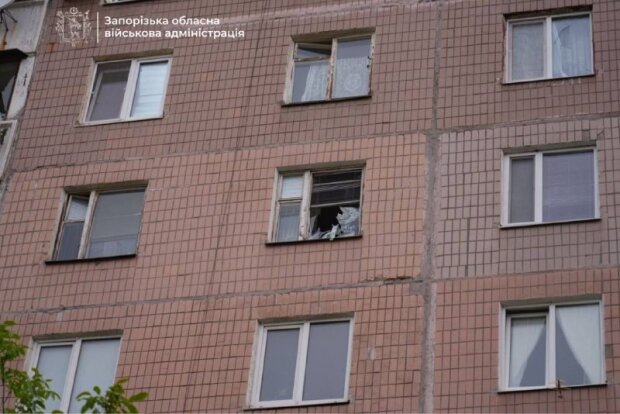 Зруйновані будівлі підприємств у Запоріжжі після удару росіян