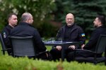 Президент Зеленський проводить спеціальну нараду з військово-політичним керівництвом