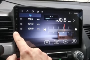 Магнитола. Фото: скриншот YouTube-видео