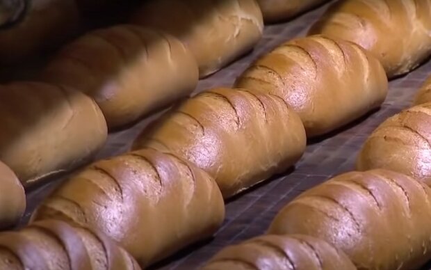 Хліб. Фото: скріншот YouTube-відео
