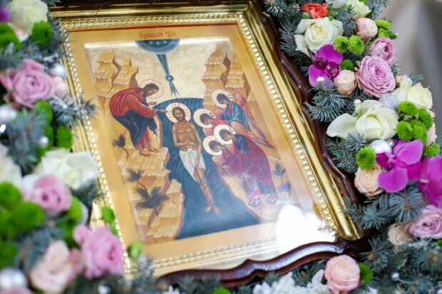 На Крещение в Киево-Печерской лавре УПЦ состоится 9 праздничных литургий