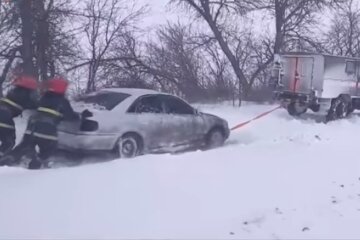 Непогода в Украине. Фото: скриншот YouTube-видео