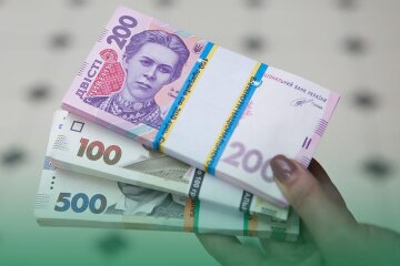 Гроші. Фото: Facebook НБУ