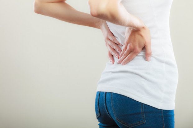 Медики назвали пять возможных причин боли в спине