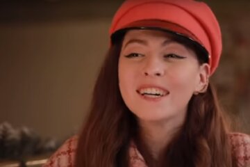 Маша Полякова. Фото: скріншот YouTube-відео