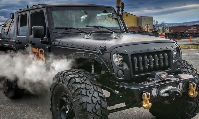 В сети появилось видео самых необычных внедорожников всех времен. Видео