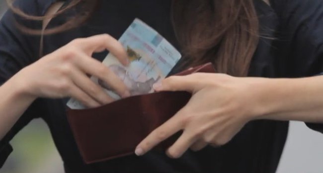 Деньги. Фото: скриншот YouTube