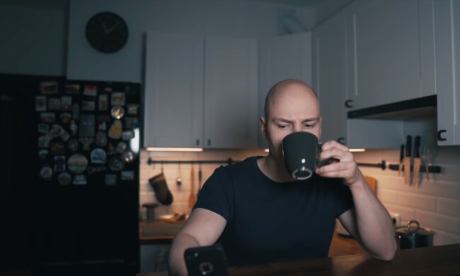 Смартфон. Фото: скриншот Youtube-видео