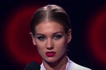 Переполнена желания: постельное фото Кристины Асмус взбудоражило сети, Харламов себе места не находит