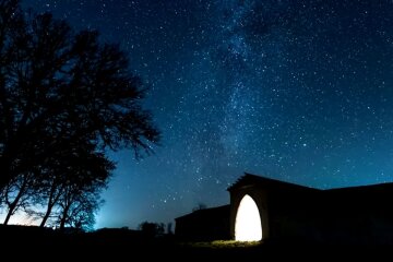 Звездное небо. Фото: скриншот YouTube-видео