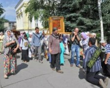 На Дніпропетровщині віруючі УПЦ пройдуть 700 км зі старовинною чудотворною святинею запорізького козацтва