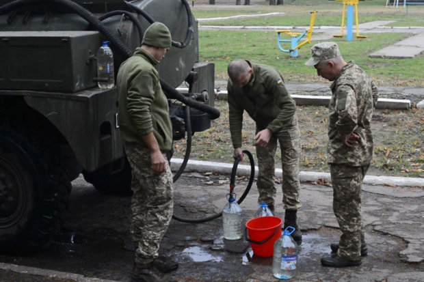 На Днепропетровщине военные городки живут без воды
