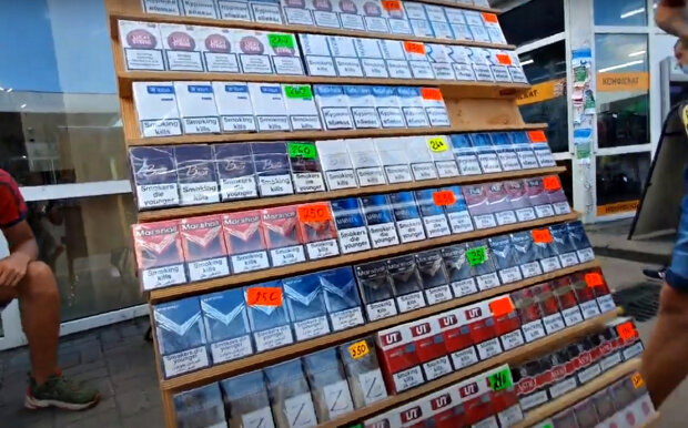 Сигарети. Фото: скріншот YouTube-відео.