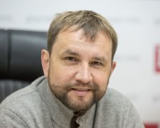 Зато хочет убрать 8 Марта. Скандальный Вятрович предлагает украинцам ввести новый праздник
