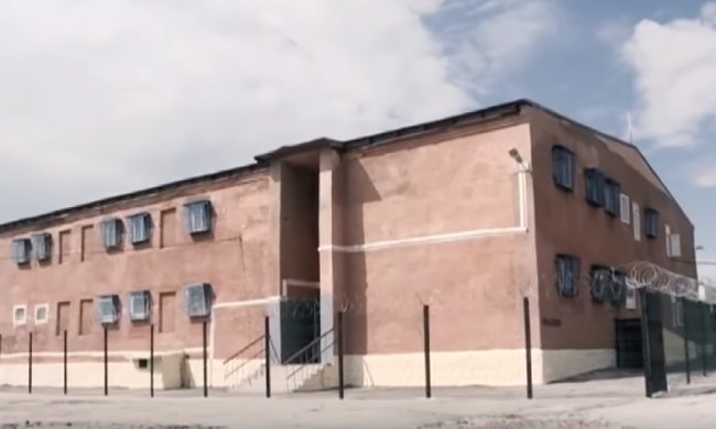 Кремль показал видео с пленными украинцами, фото: скриншот YouTube