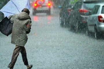 Закройте окна и двери, сидите дома: жителей столицы предупредили об опасности