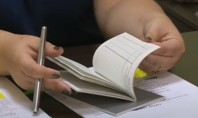 Как в Украине считается трудовой стаж. Фото: YouTube, скрин