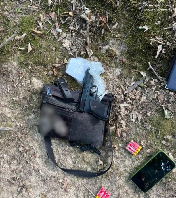 Поліція затримує чоловіків після стрілянини у Мукачеві
