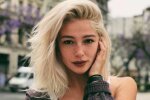 Аж в жар бросает: Настя Ивлеева из "Орла и решки" сменила одежды на тряпочки - фигурка что надо