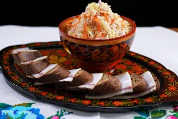 Квашеная капуста. Фото: YouTube