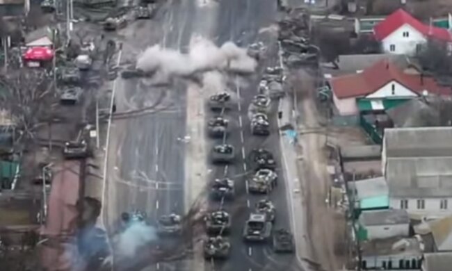 Удари по техніці рф в Маріуполі. Фото: скріншот YouTube-відео