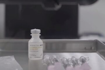 В США начинают вакцинацию от коронавируса. Фото: YouTube, скрин