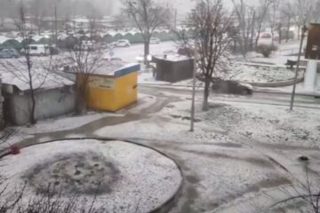 Град в Киеве. Фото: скриншот Telegram-видео