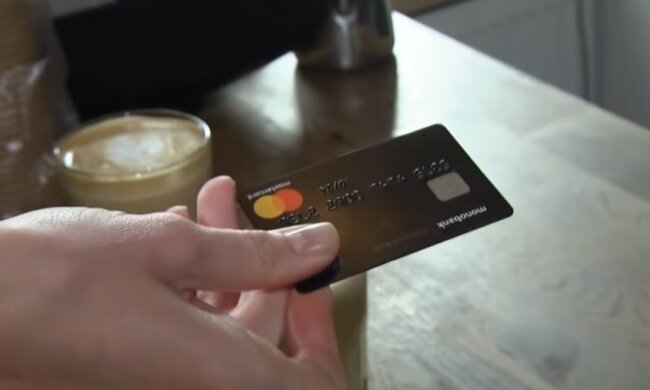 Как правильно блокировать банковскую карту. Фото: ТСН, скрин