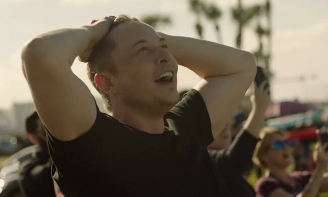 На электрокары начнут давать субсидии: а "крутых" на внедорожниках задавят налогами