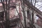 Днепр колотит: обломки старого дома похоронили под собой мужчину. Спасло настоящее чудо