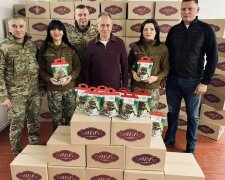 "Святой Николай - детям украинских Героев": Томенко передает 1300 подарков, компенсированных ЕСПЧ