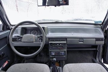 Салон ВАЗ-2109. Фото: скрин youtube