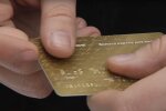 Банковская карта. Фото: скриншот YouTube-видео