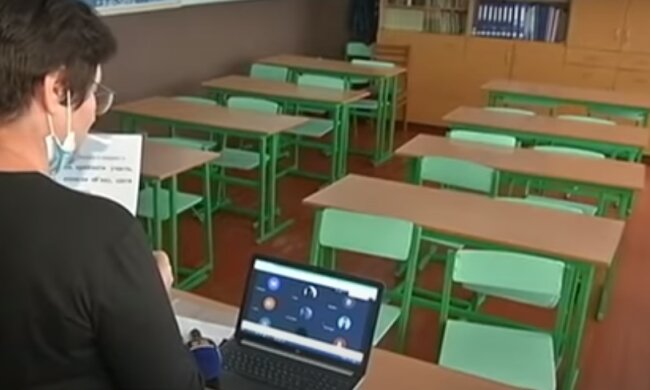 Карантин в школах. Фото: скриншот YouTube