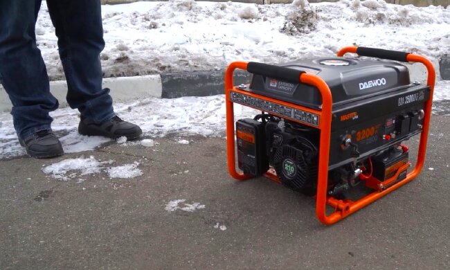 Масове відключення світла у суботу: Укренерго приголомшило графіками