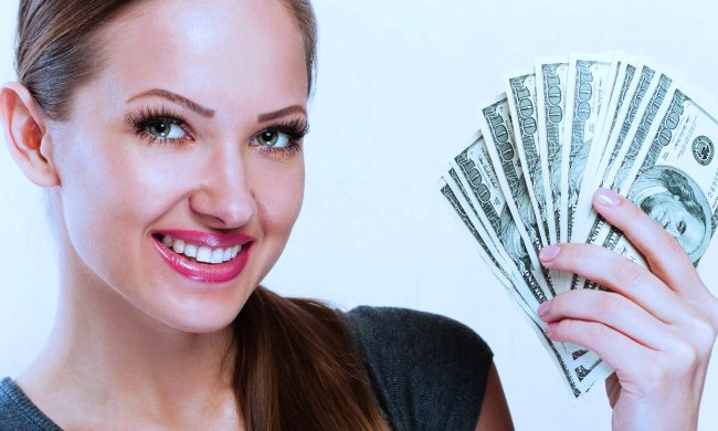 Женщина и деньги, фото: Medialeaks