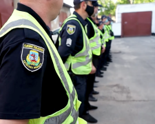 За що поліція може зупинити українських водіїв. Фото: YouTube