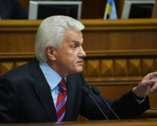 Владимир Литвин раскритиковал попытки Рады обрезать полномочия президента