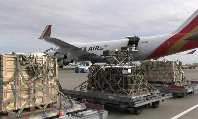 Військова техніка. Фото: скріншот YouTube-відео